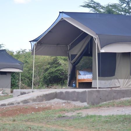 Maasai Mara Safari Camp In Kenya Bed & Breakfast Sekenani Exterior photo