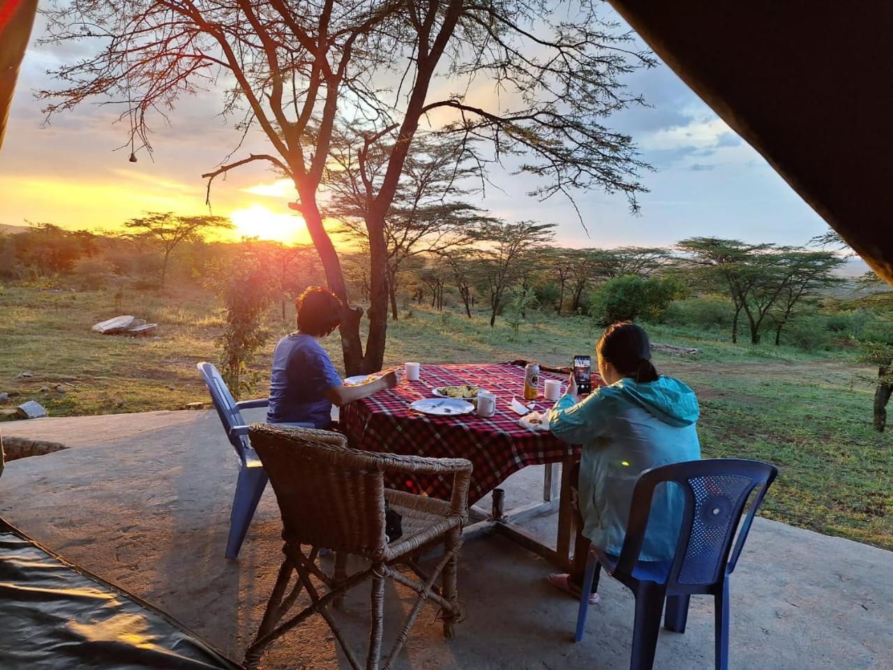 Maasai Mara Safari Camp In Kenya Bed & Breakfast Sekenani Exterior photo